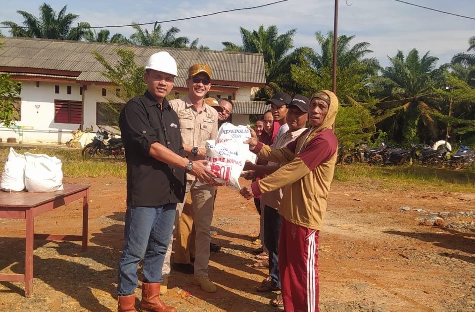 PT. AKG Bahuga Bagikan 1000 Paket Sembako Ke Masyarakat, Sambut Idul Fitri