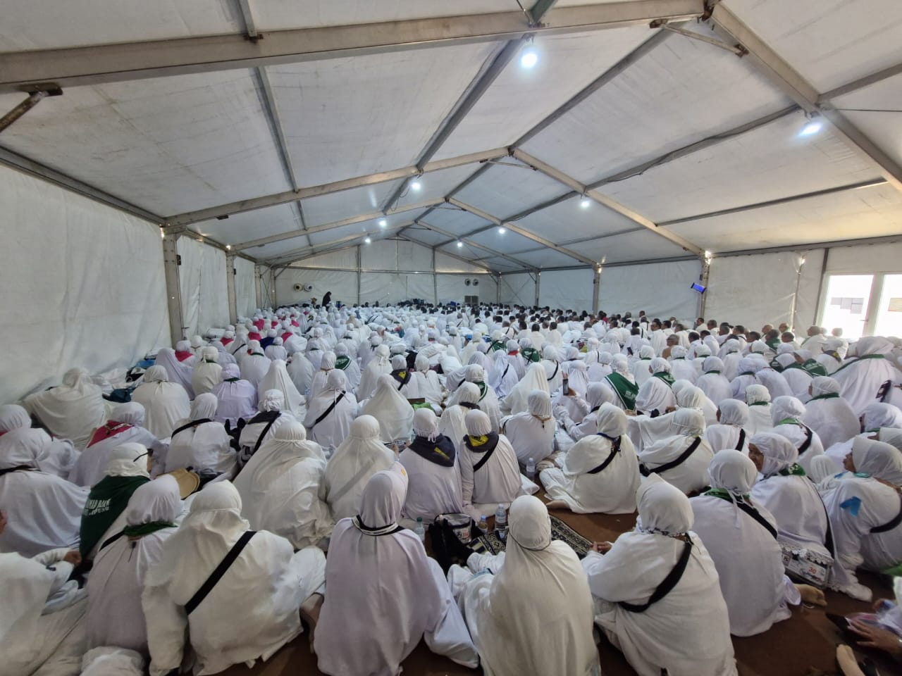441 Jemaah Asal Tanggamus, Pesawaran, dan Pesisir Barat Bersatu dalam Refleksi Spiritual di Maktab 82