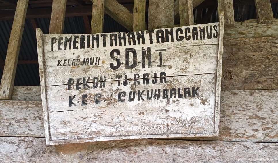 Tak Layak Dipergunakan, Sekolah di Cukuh Balak Tanggamus Bertahan Puluhan Tahun